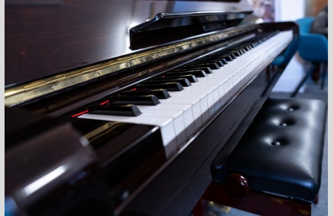 Used Apollo Polished Dark Wine Mahogany SR650 Upright Piano - All Inclusive Premium Package (SN:141448) - Image 7